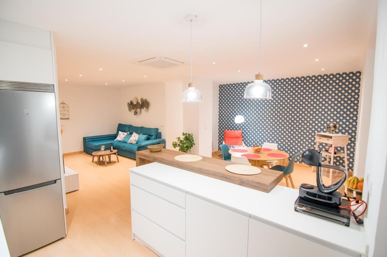 Tuguest Alhondiga Apartment Гранада Екстериор снимка