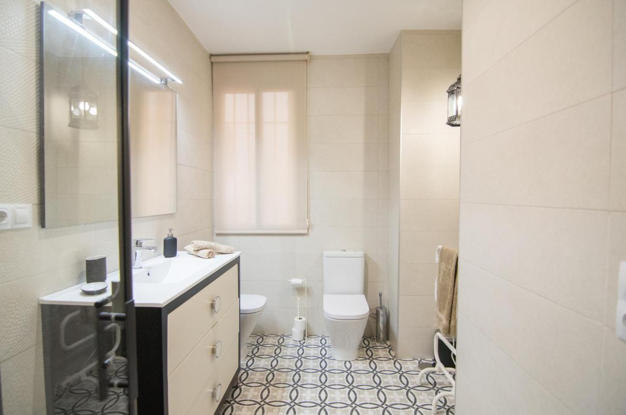 Tuguest Alhondiga Apartment Гранада Екстериор снимка