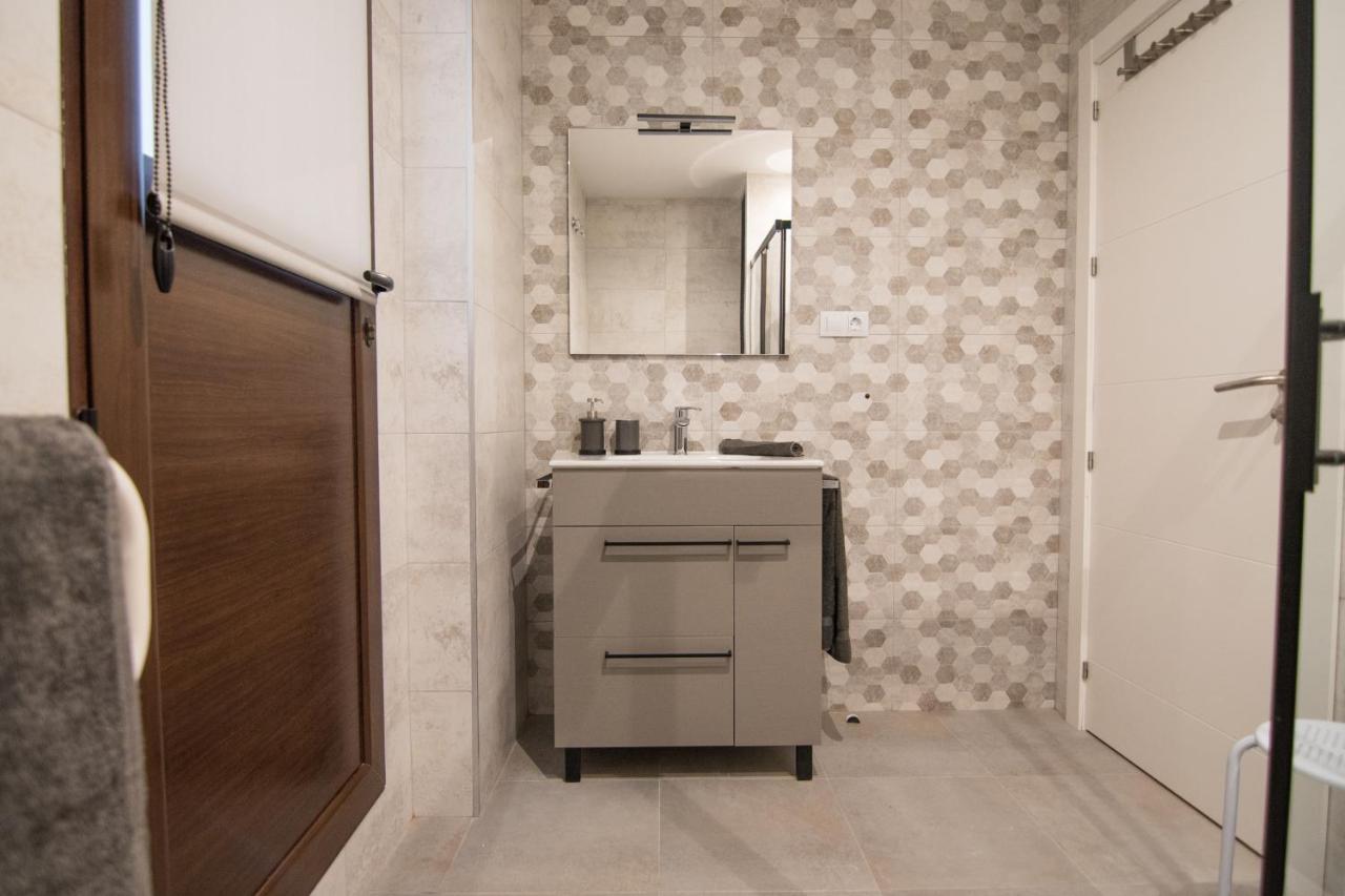 Tuguest Alhondiga Apartment Гранада Екстериор снимка